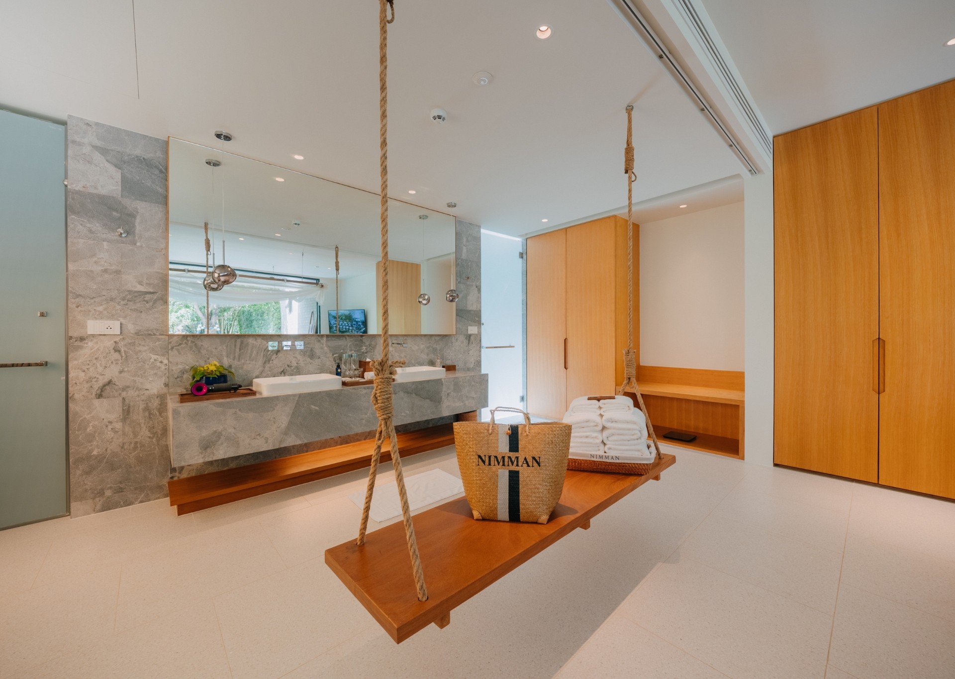 Single Pool Villa Canal View