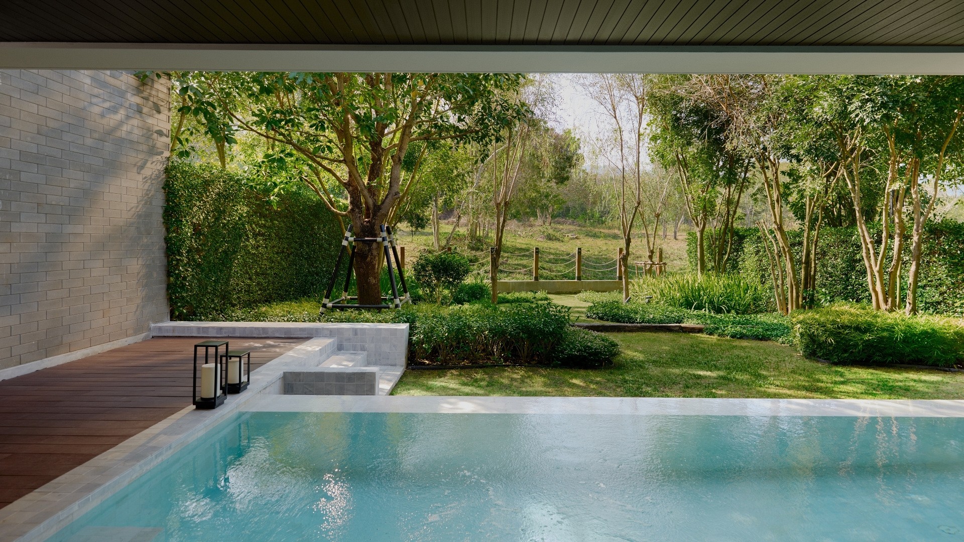 Single Pool Villa Canal View