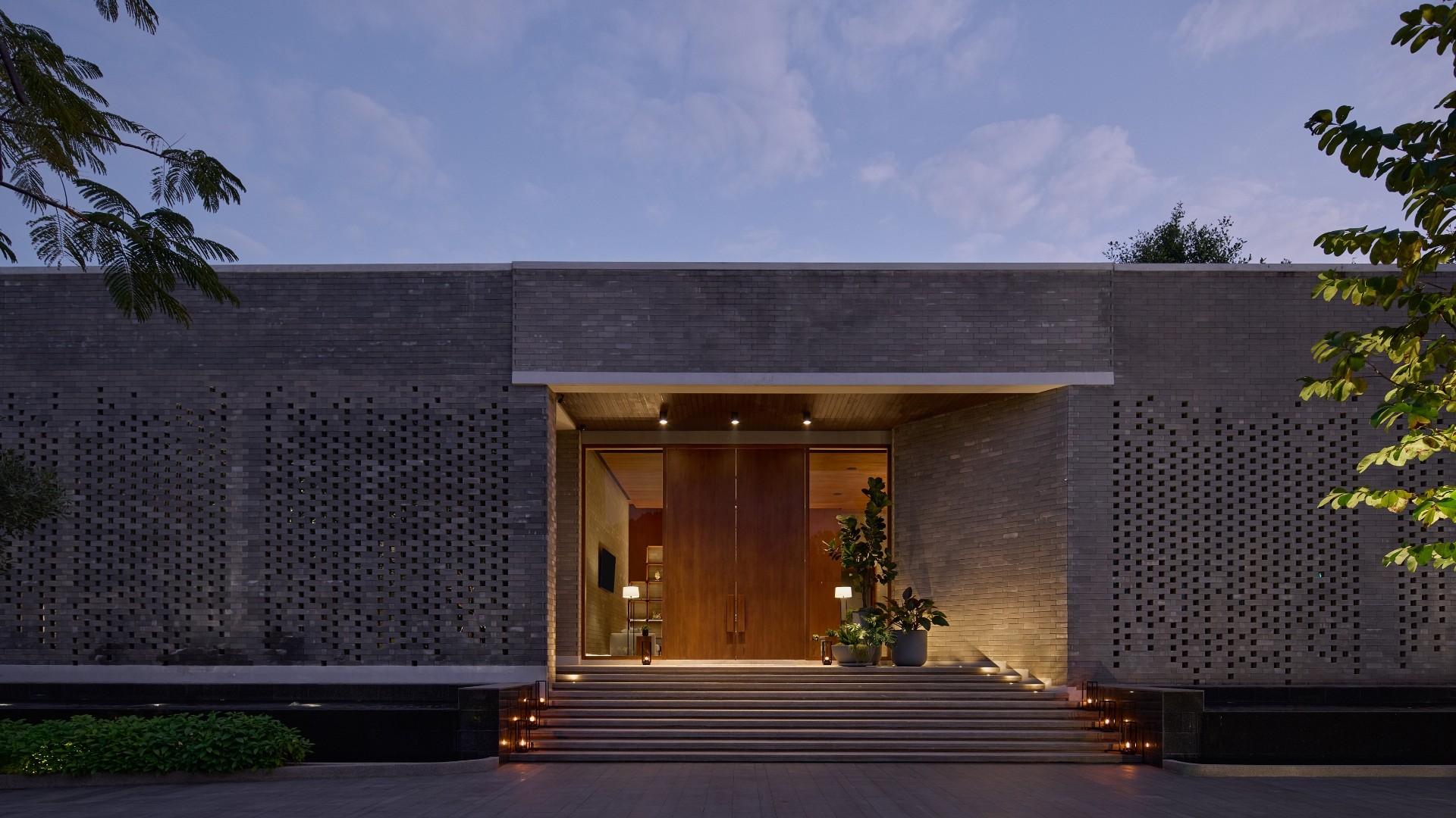 Facilities & Services